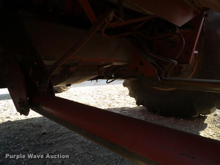 image for item DA6849 1987 Case IH 1680 RWA combine