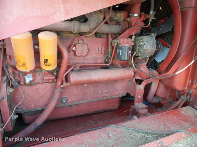 image for item DA6849 1987 Case IH 1680 RWA combine
