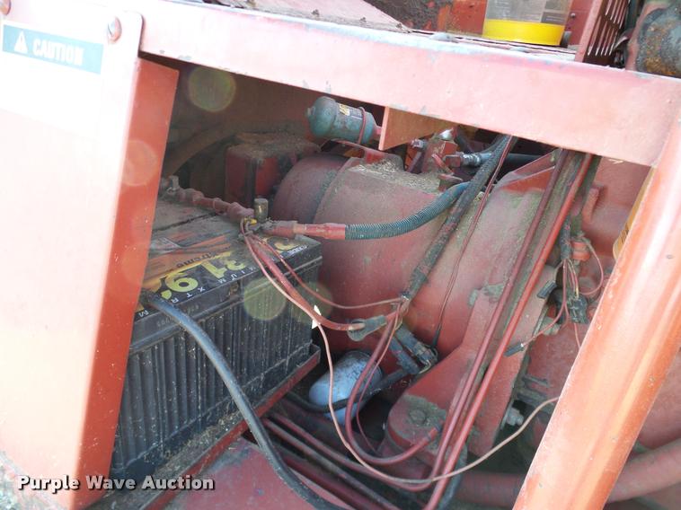 image for item DA6849 1987 Case IH 1680 RWA combine