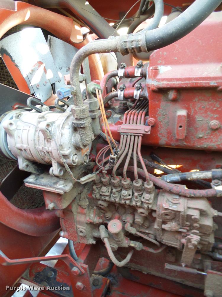 image for item DA6849 1987 Case IH 1680 RWA combine