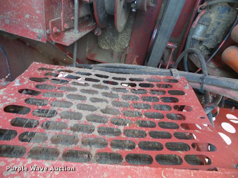 image for item DA6849 1987 Case IH 1680 RWA combine