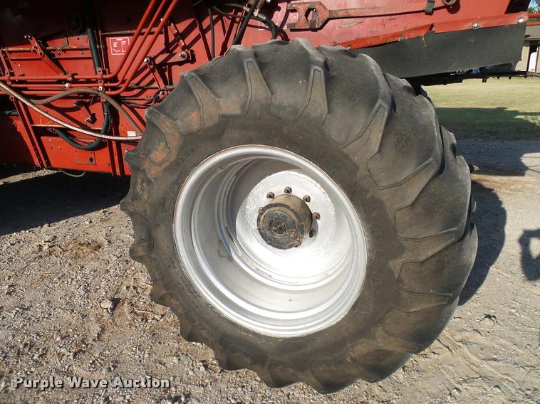 image for item DA6849 1987 Case IH 1680 RWA combine