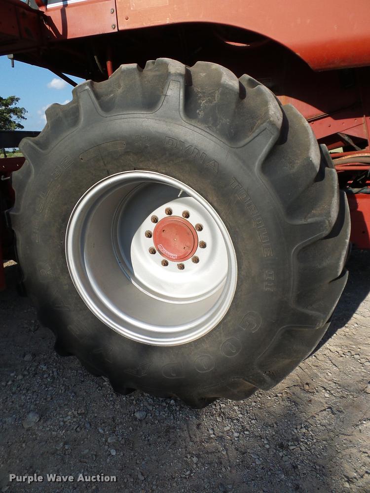 image for item DA6849 1987 Case IH 1680 RWA combine