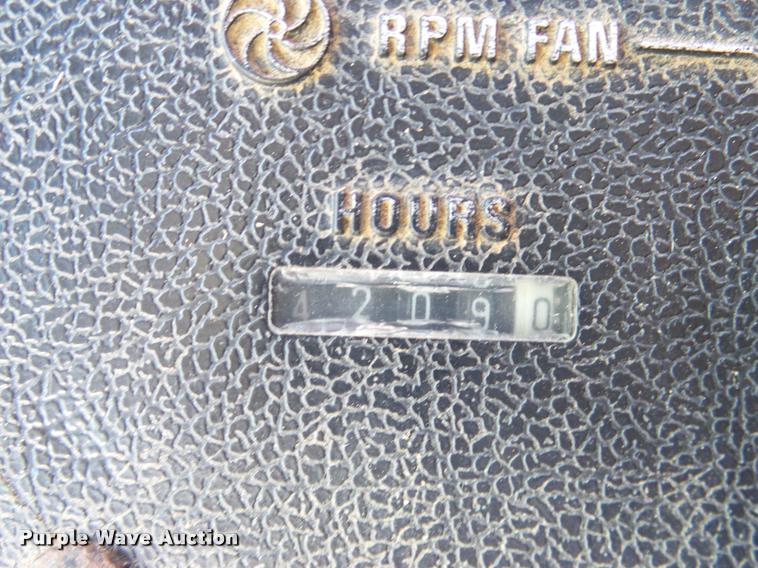 image for item DA6850 1980 International 1480 combine