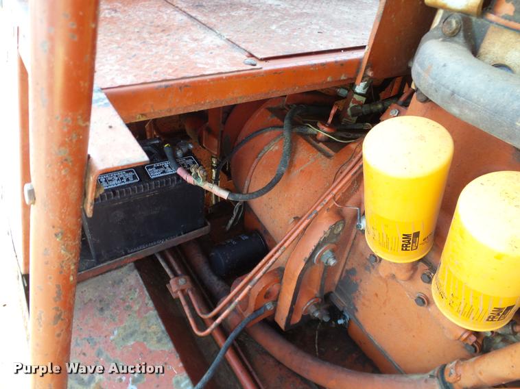 image for item DA6850 1980 International 1480 combine