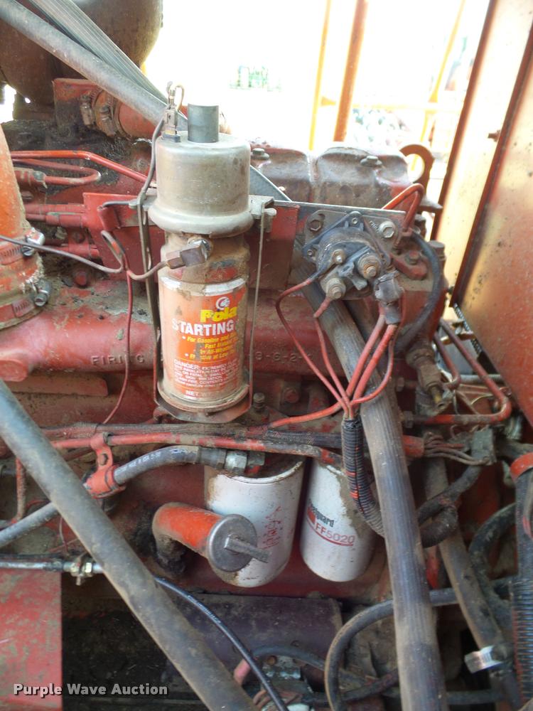 image for item DA6850 1980 International 1480 combine