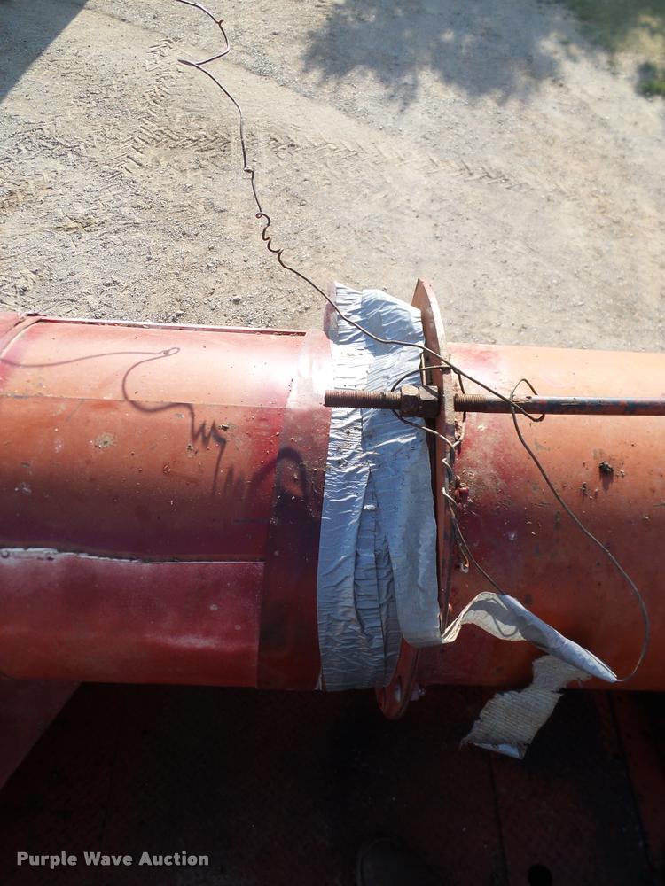 image for item DA6850 1980 International 1480 combine