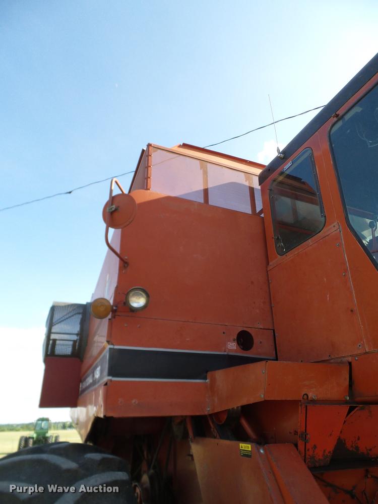 image for item DA6850 1980 International 1480 combine