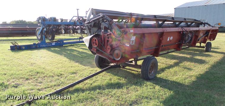 image for item DA6852 1996 Case IH 1010 rigid head
