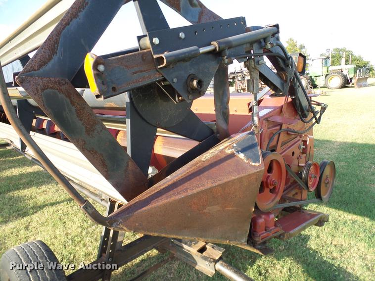 image for item DA6852 1996 Case IH 1010 rigid head