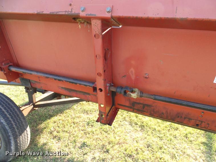 image for item DA6852 1996 Case IH 1010 rigid head