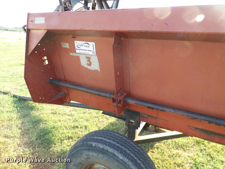 image for item DA6852 1996 Case IH 1010 rigid head