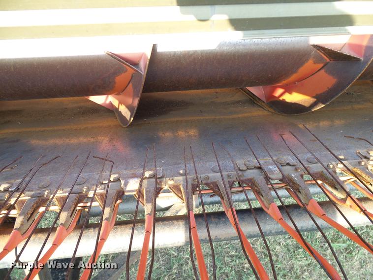 image for item DA6852 1996 Case IH 1010 rigid head