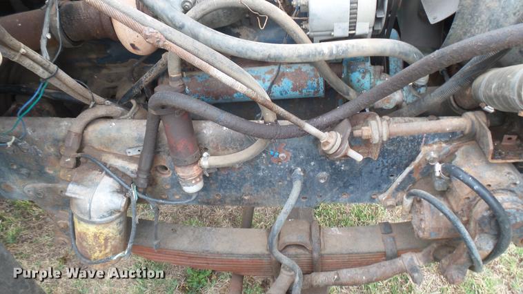 image for item DA7769 1978 International F2554 manure spreader truck