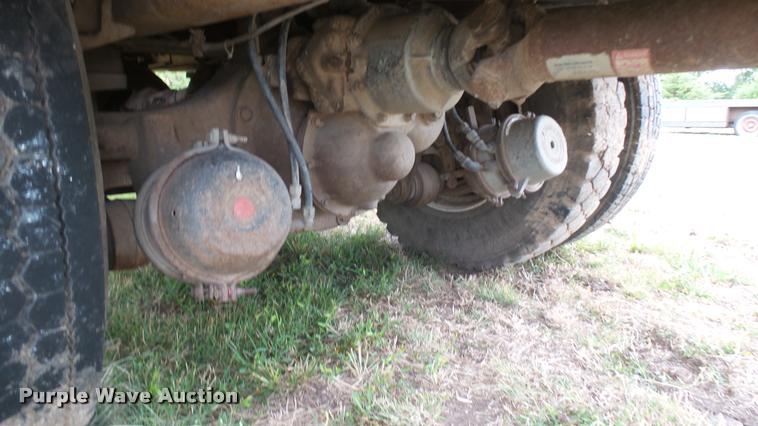 image for item DA7769 1978 International F2554 manure spreader truck