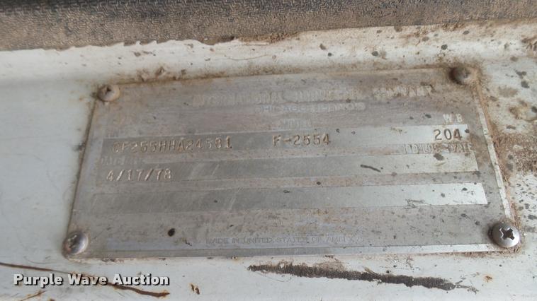 image for item DA7769 1978 International F2554 manure spreader truck