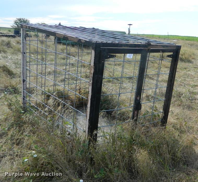 image for item DB1094 Livestock crate