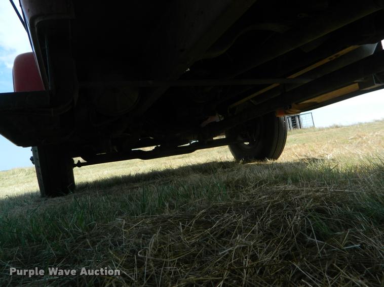 image for item DB1095 1964 International 1600 grain truck