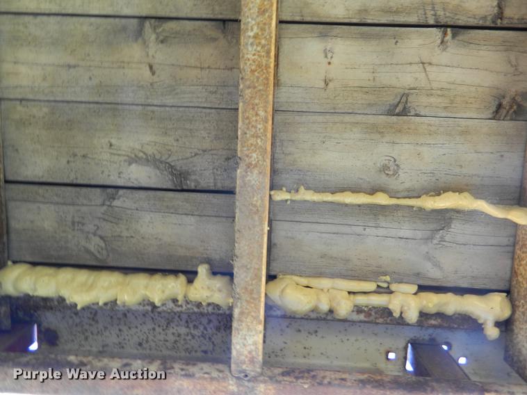 image for item DB1095 1964 International 1600 grain truck