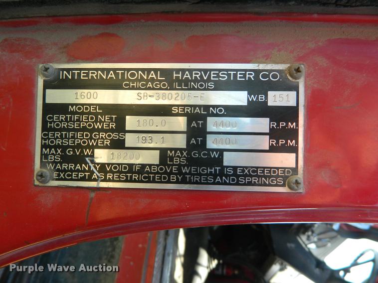 image for item DB1095 1964 International 1600 grain truck