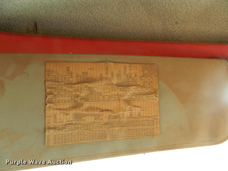 image for item DB1095 1964 International 1600 grain truck