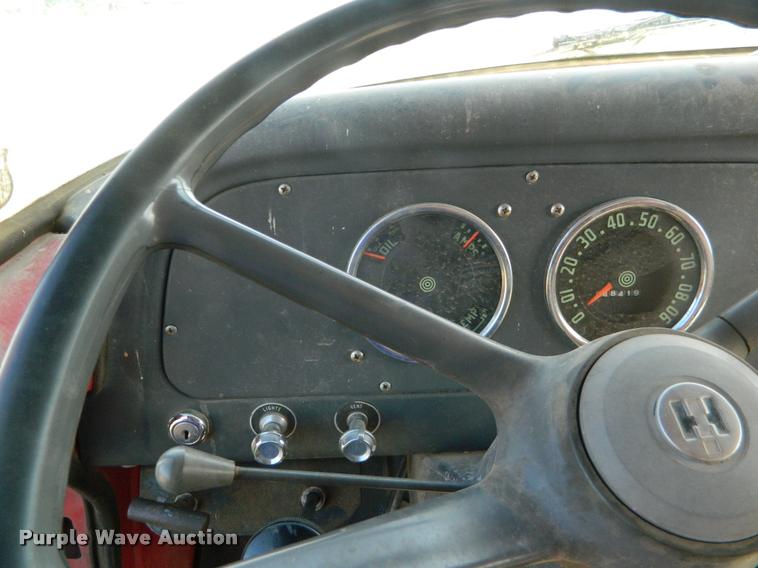 image for item DB1095 1964 International 1600 grain truck