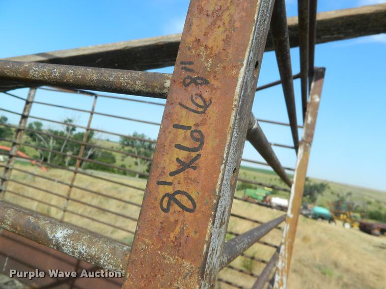 image for item DB1096 Livestock transport trailer