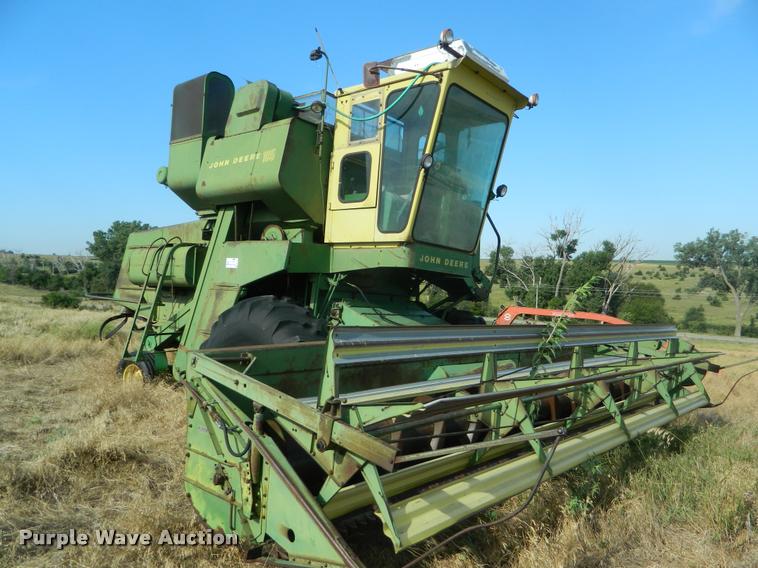 image for item DB1097 John Deere 105 combine