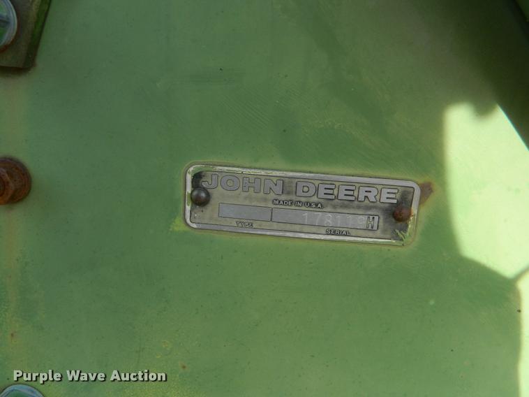 image for item DB1097 John Deere 105 combine