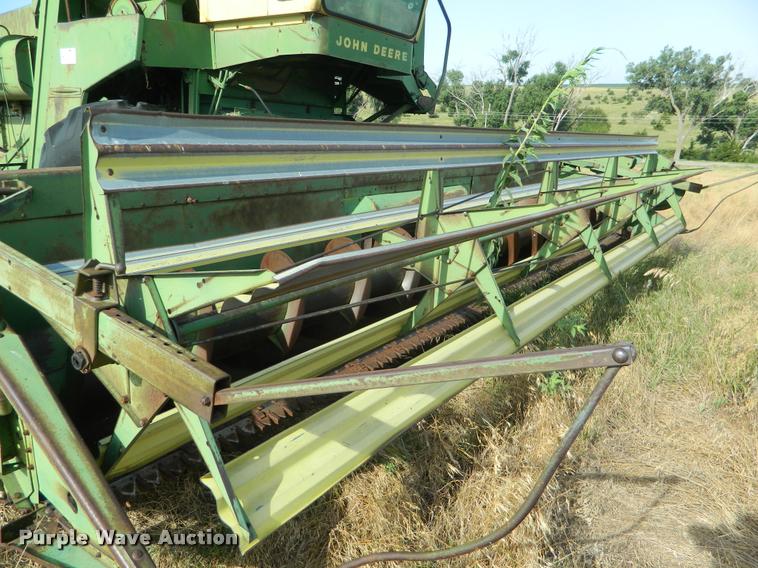 image for item DB1097 John Deere 105 combine