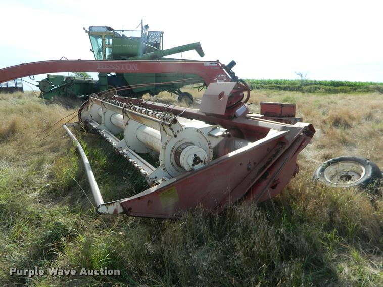 image for item DB1098 Hesston 1014 Hydroswing windrower