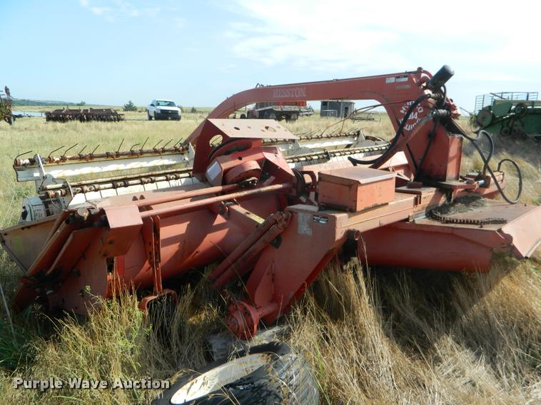 image for item DB1098 Hesston 1014 Hydroswing windrower