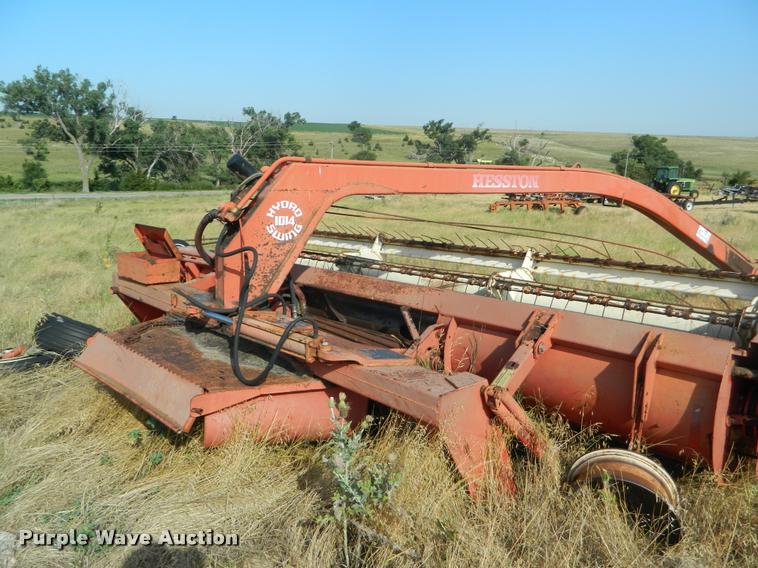 image for item DB1098 Hesston 1014 Hydroswing windrower