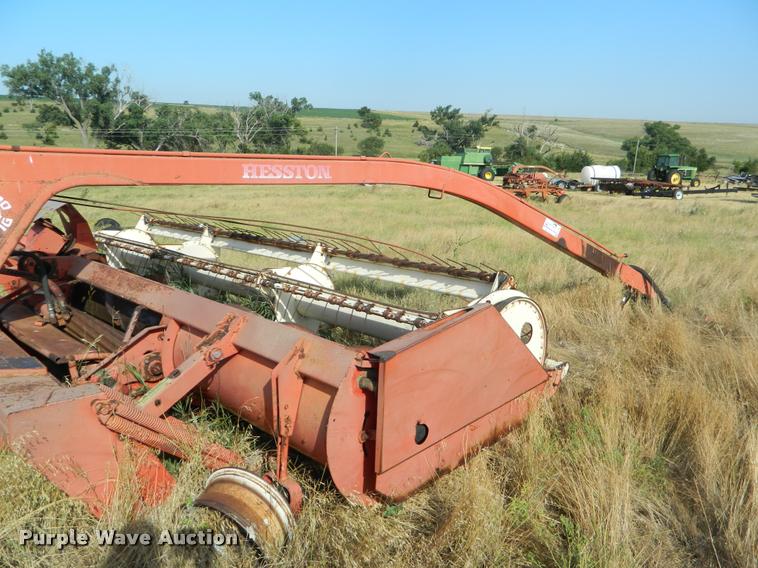 image for item DB1098 Hesston 1014 Hydroswing windrower