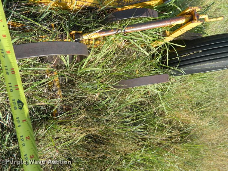 image for item DB1099 Spring tooth harrow