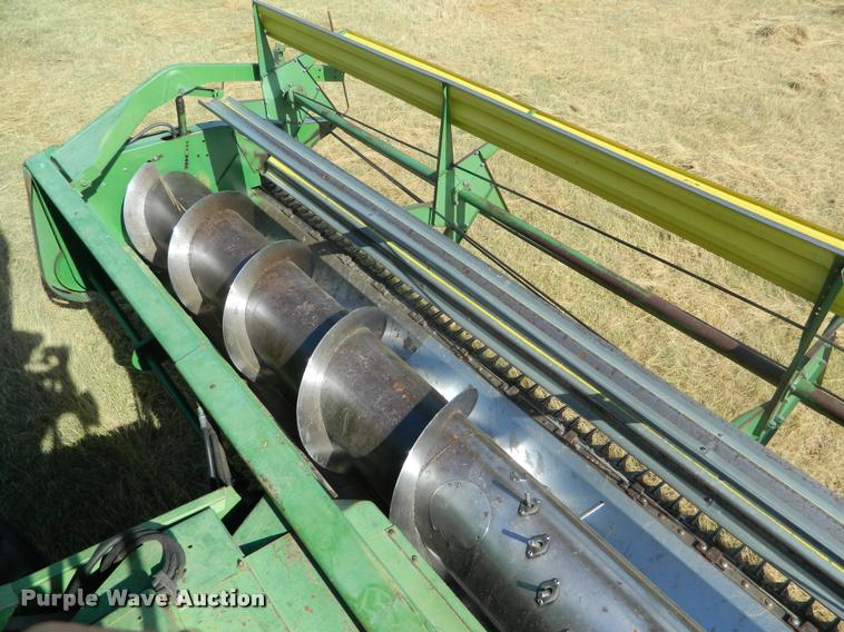 image for item DB1103 1976 John Deere 6600 combine