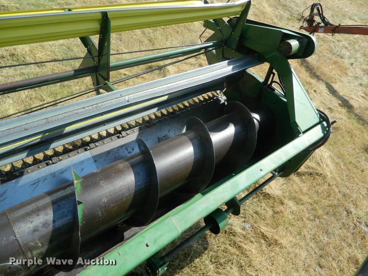 image for item DB1103 1976 John Deere 6600 combine