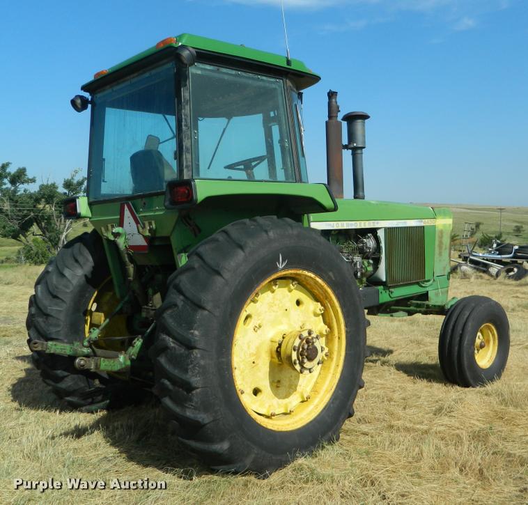 image for item DB1104 1976 John Deere 4430 tractor