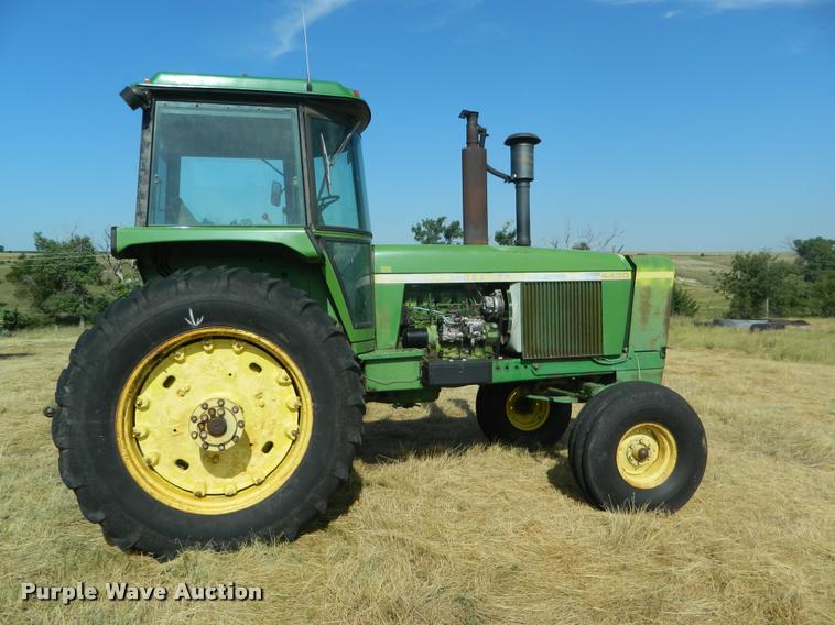 image for item DB1104 1976 John Deere 4430 tractor