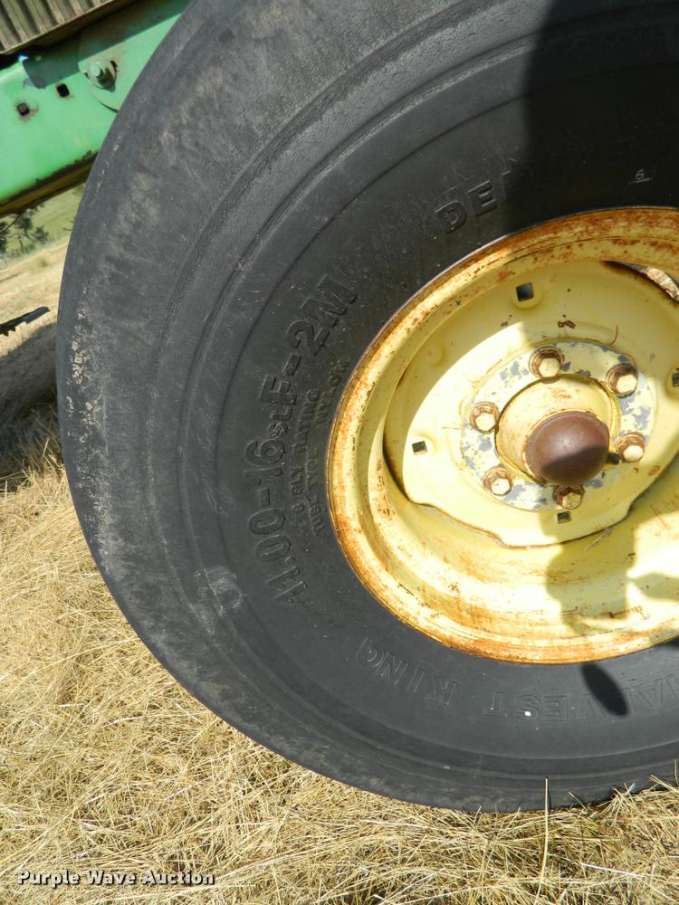 image for item DB1104 1976 John Deere 4430 tractor