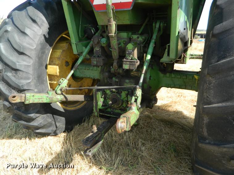 image for item DB1104 1976 John Deere 4430 tractor