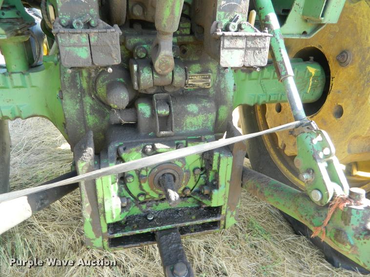 image for item DB1104 1976 John Deere 4430 tractor