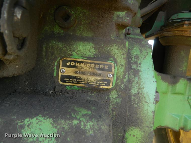 image for item DB1104 1976 John Deere 4430 tractor