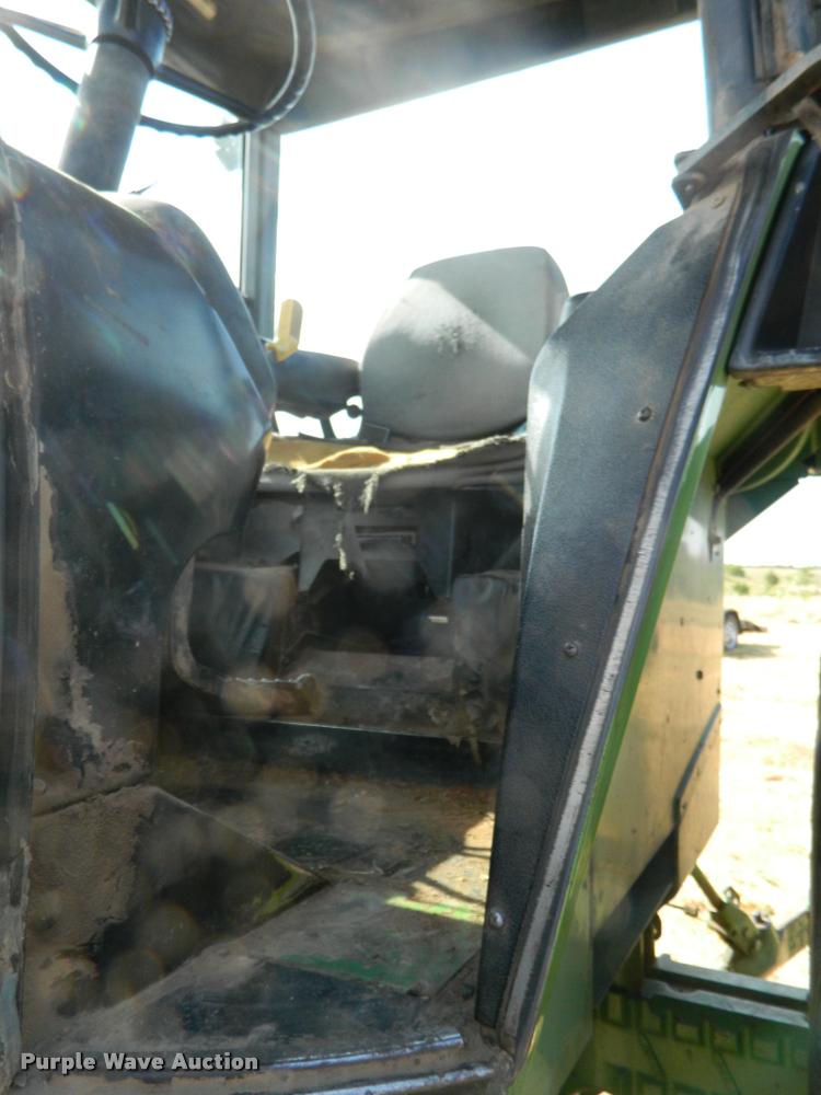 image for item DB1104 1976 John Deere 4430 tractor