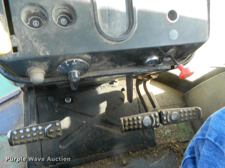 image for item DB1104 1976 John Deere 4430 tractor