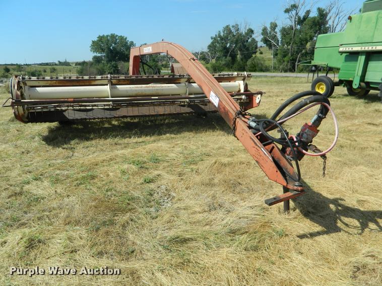 image for item DB1105 Hesston 1014 Hydroswing windrower