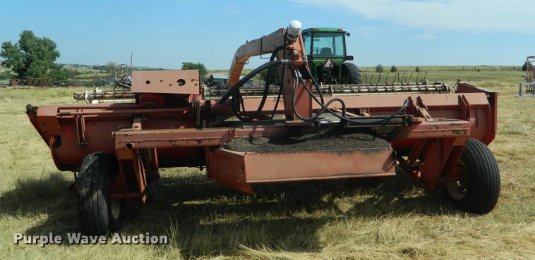 image for item DB1105 Hesston 1014 Hydroswing windrower