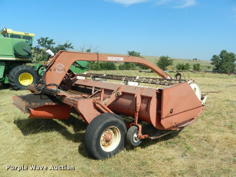 image for item DB1105 Hesston 1014 Hydroswing windrower