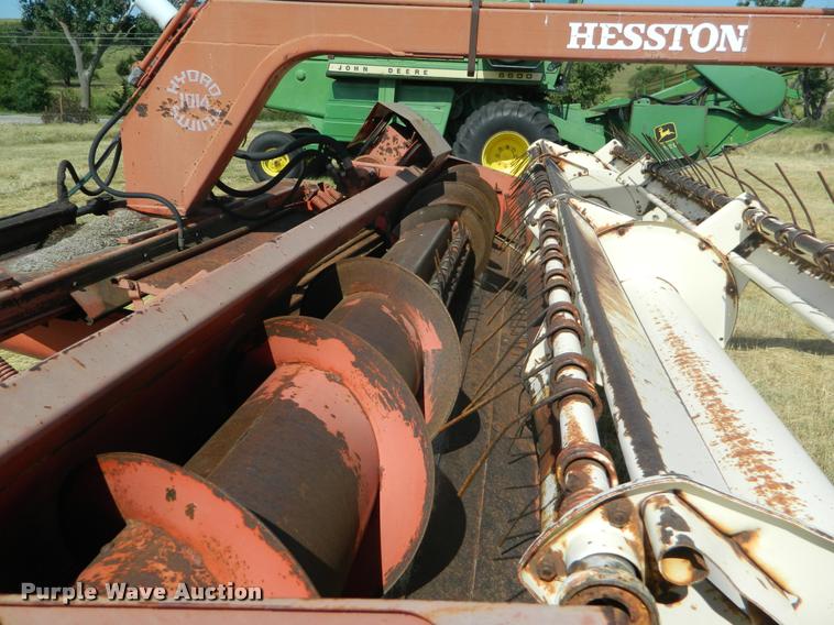 image for item DB1105 Hesston 1014 Hydroswing windrower