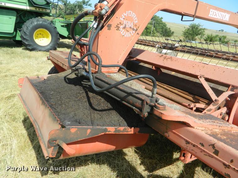 image for item DB1105 Hesston 1014 Hydroswing windrower
